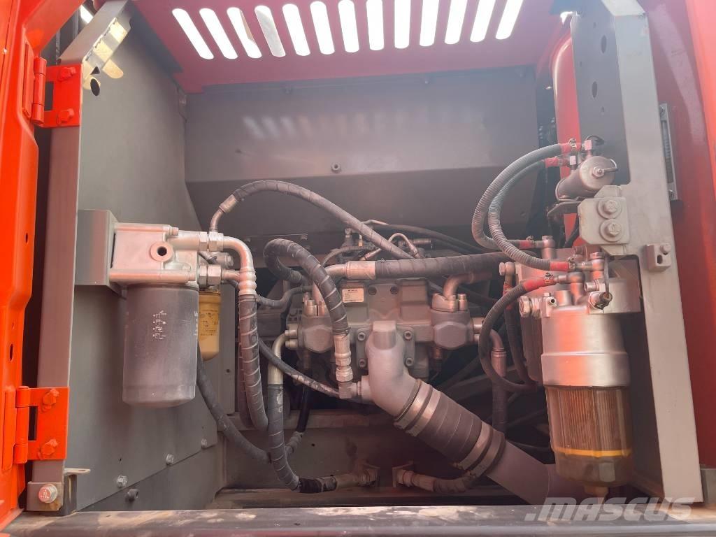 Hitachi ZX 240 Bageri gusjeničari