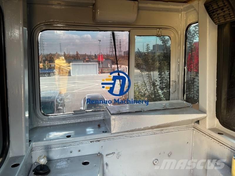 CAT D 10 R Buldožeri gusjeničari