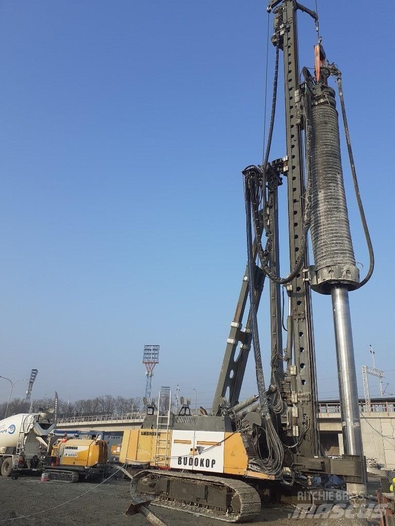 Liebherr LRB255 Strojevi za zabijanje stupova