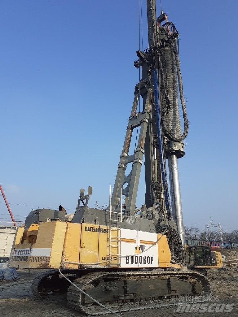 Liebherr LRB255 Strojevi za zabijanje stupova