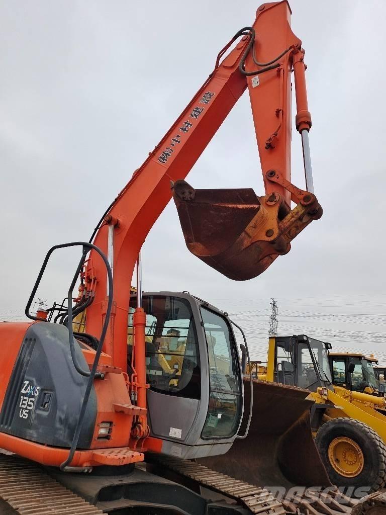 Hitachi ZX 135 US Bageri gusjeničari