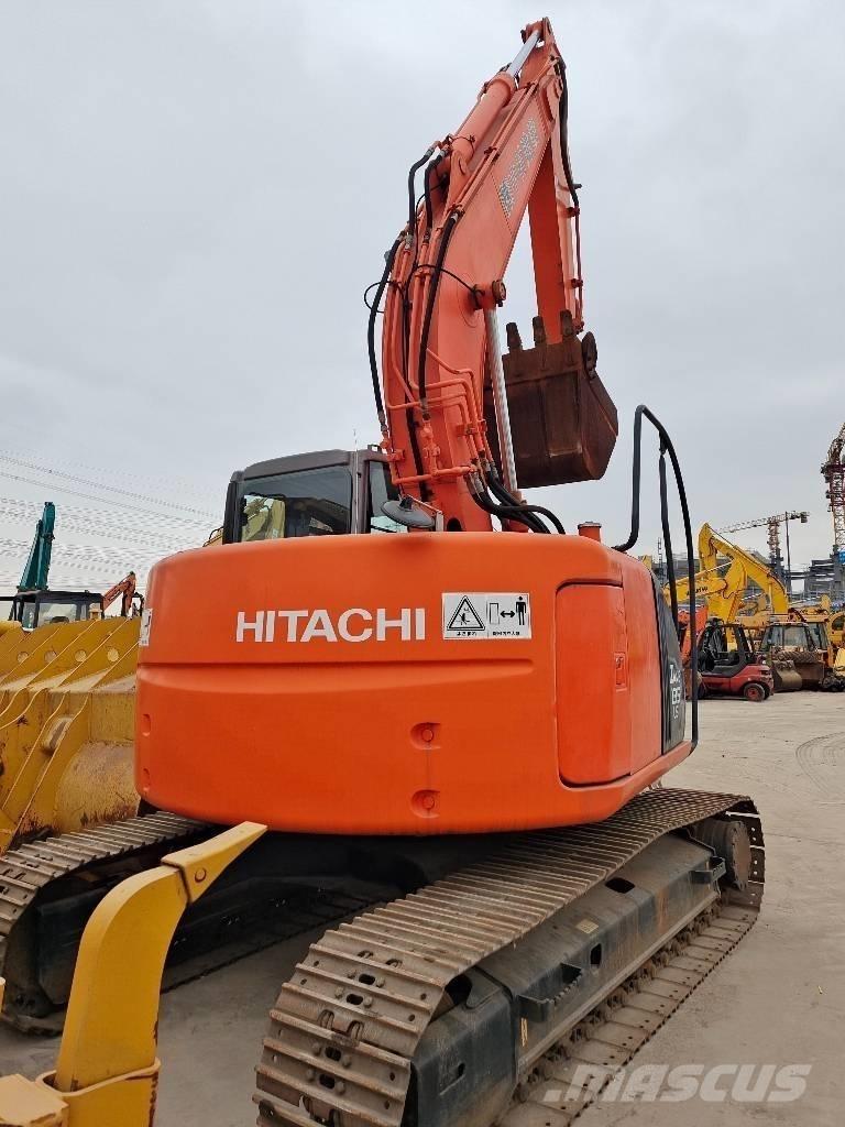 Hitachi ZX 135 US Bageri gusjeničari