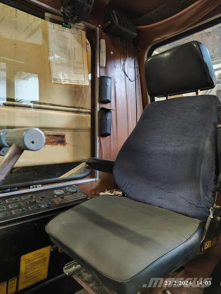 Lokomo A 353 NR Rabljene dizalice za težak teren