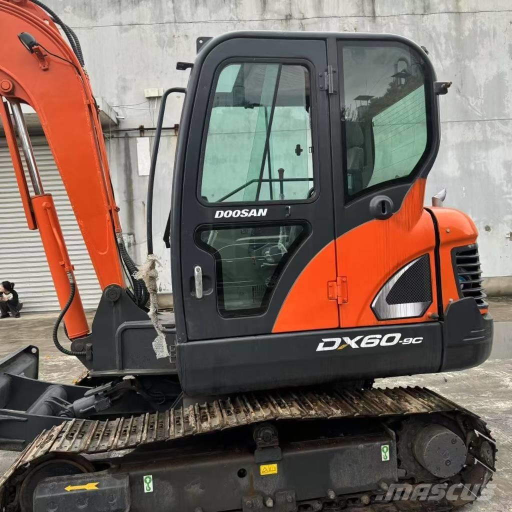 Doosan DX 60-9 C Mini bageri <7t