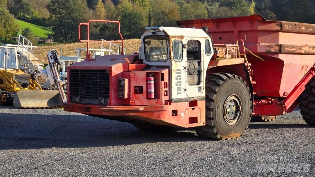 Sandvik TH550 Podzemni kamioni za rudarenje