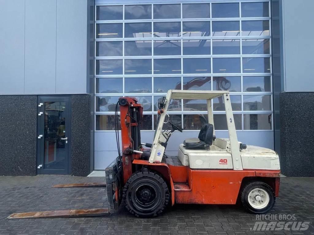 Nissan 40 Viličari - ostalo