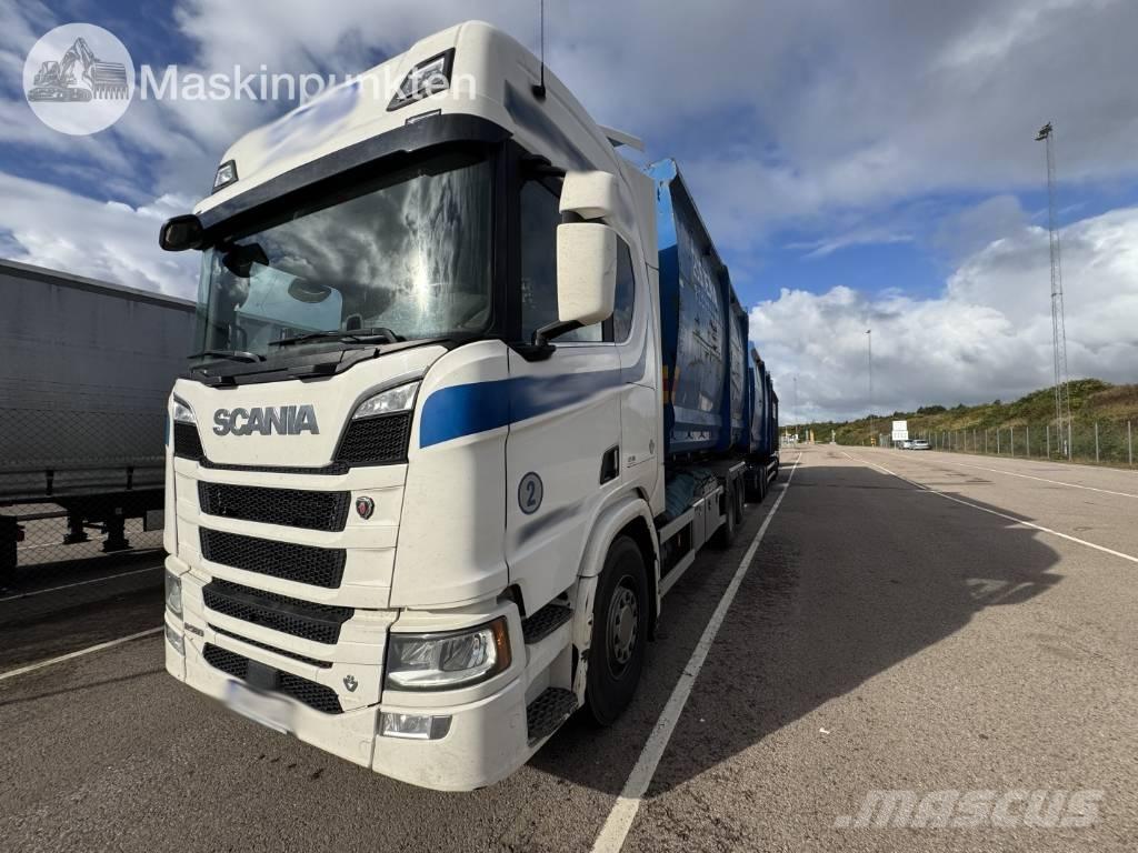 Scania R 580 EKIPAGE Rol kiper kamioni s kukama za dizanje