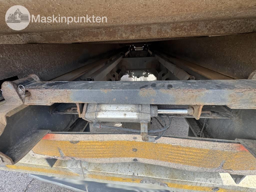 Scania R 580 EKIPAGE Rol kiper kamioni s kukama za dizanje