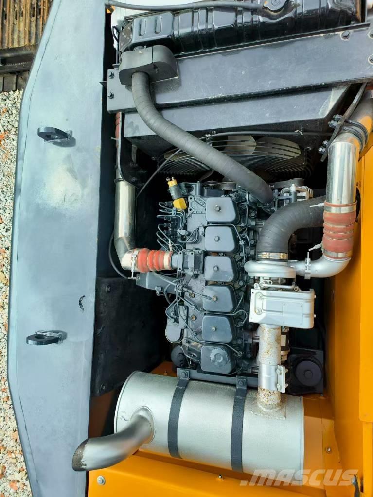 Hyundai HX220HD Bageri gusjeničari