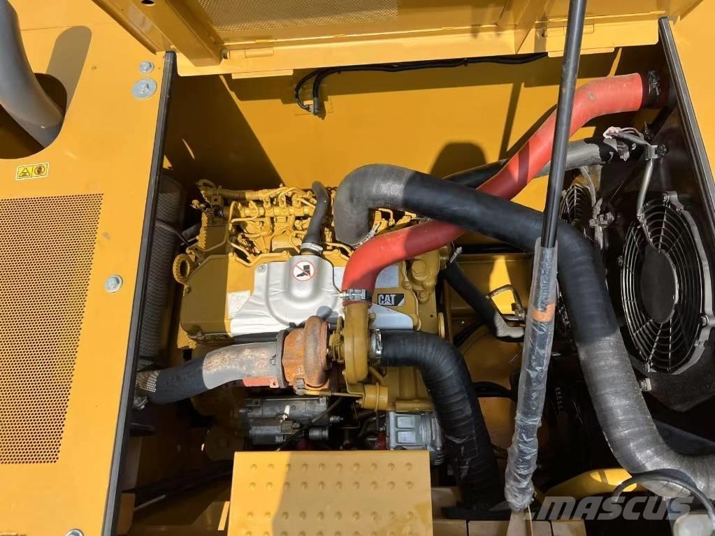 CAT 320 D GC Bageri gusjeničari