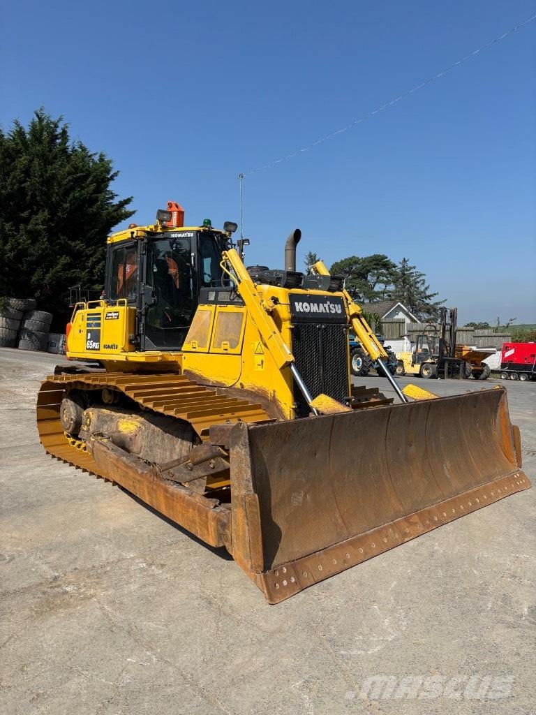 Komatsu D 65 PXi-18 Buldožeri gusjeničari