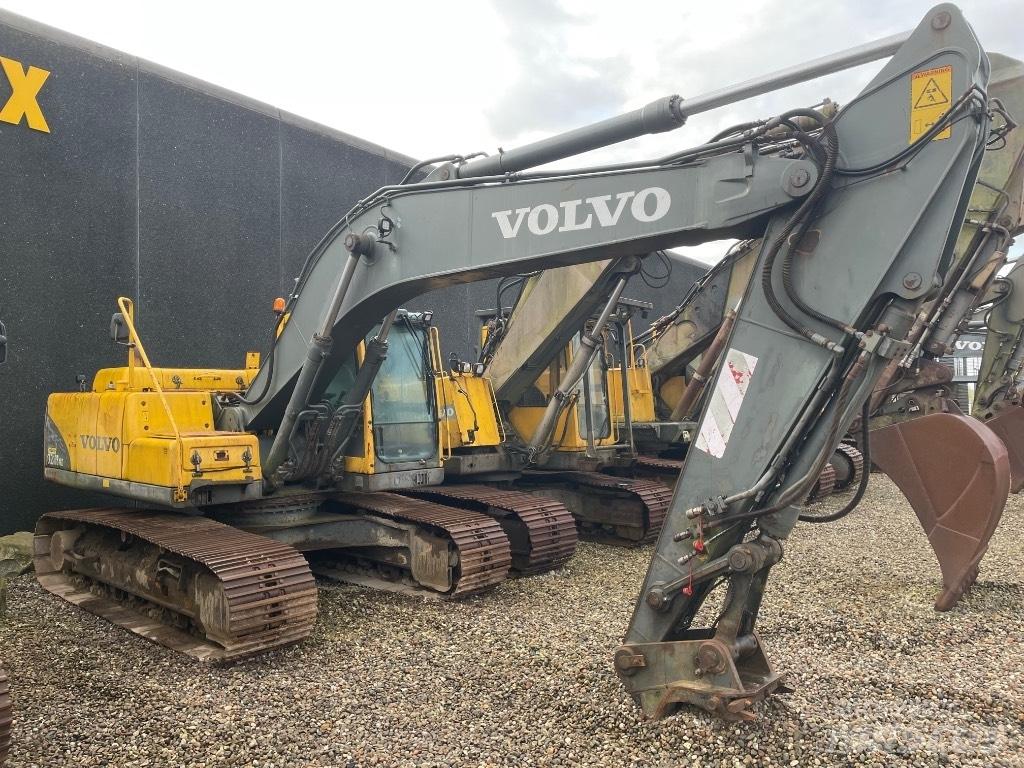 Volvo EC210B Bageri gusjeničari