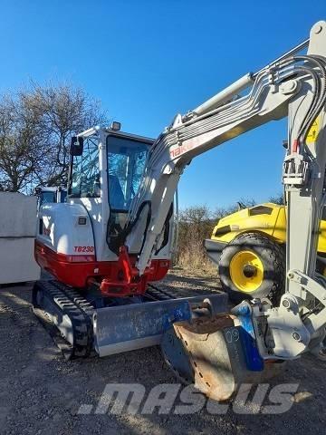 Takeuchi TB 230 Mini bageri <7t
