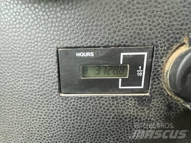 Bobcat E 57 W Bageri na kotačima