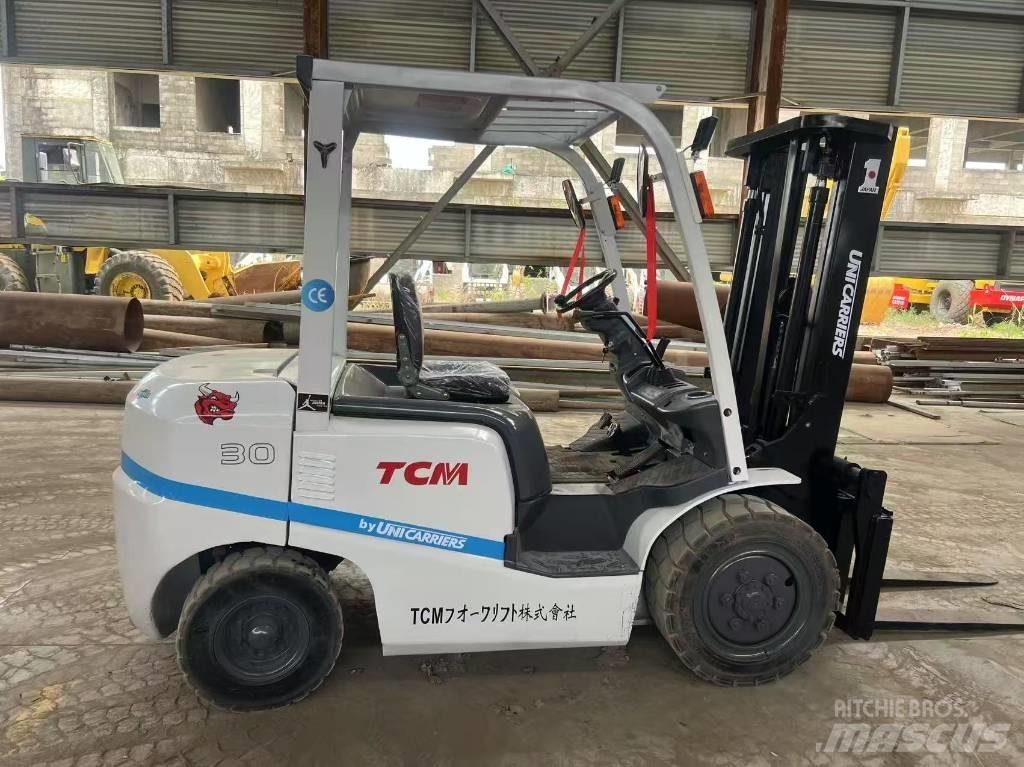 TCM FD 30 Dizelski viličari