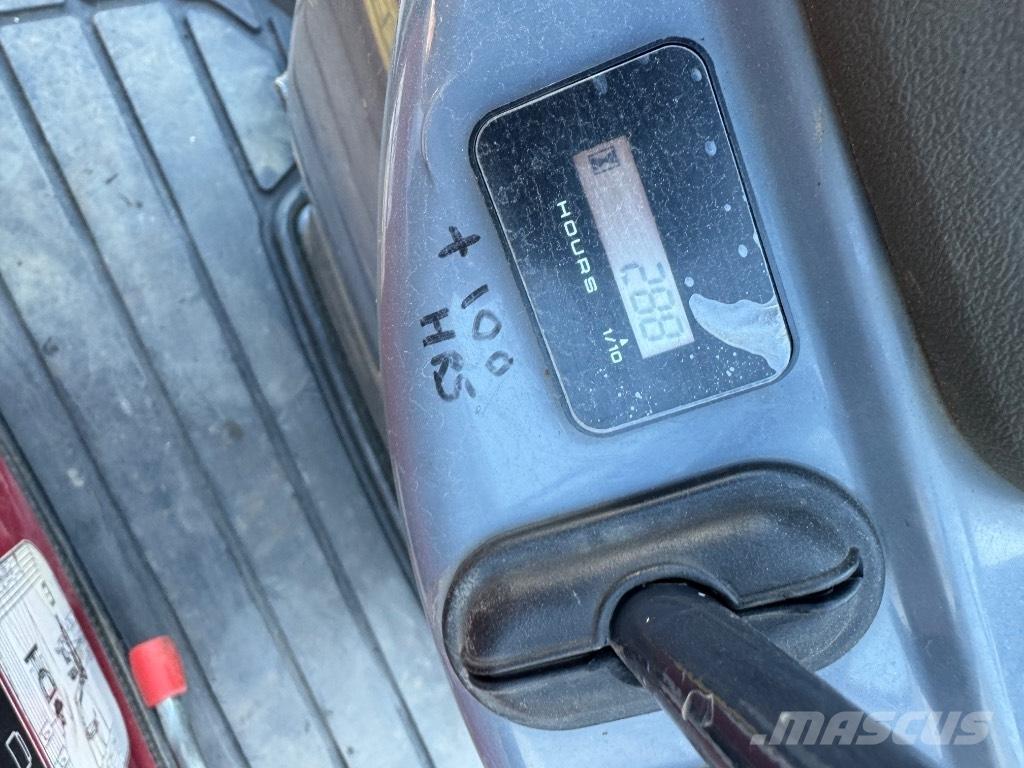 Yanmar SV08 (1F117) Mini bageri <7t