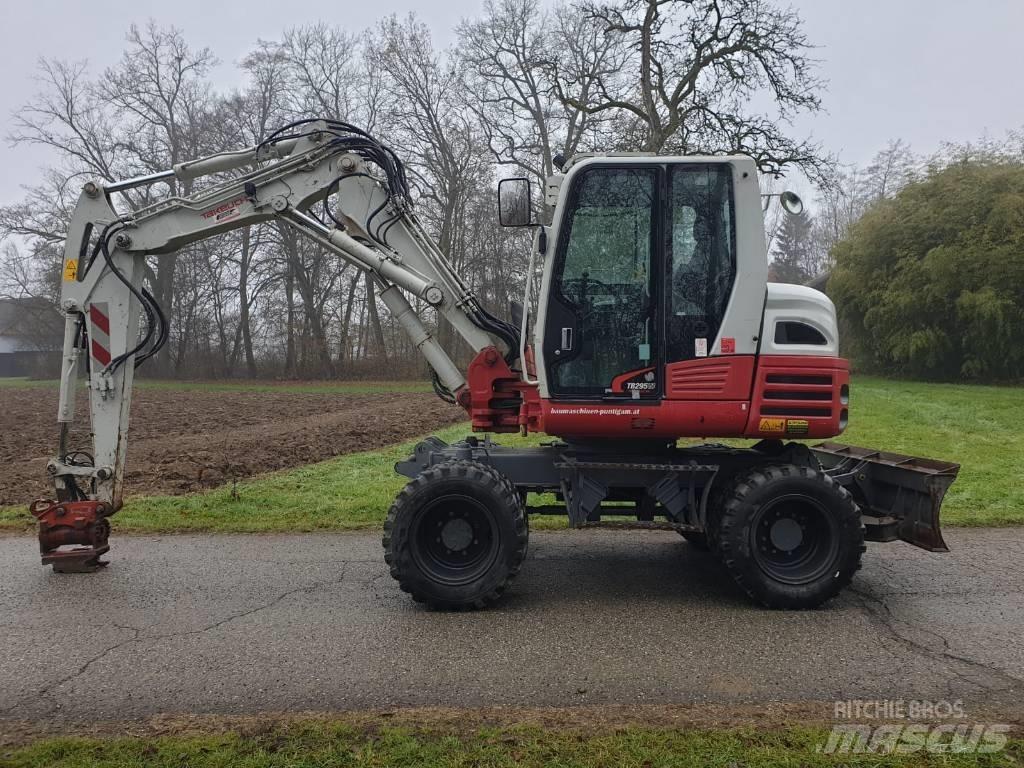 Takeuchi TB 295 W Bageri na kotačima