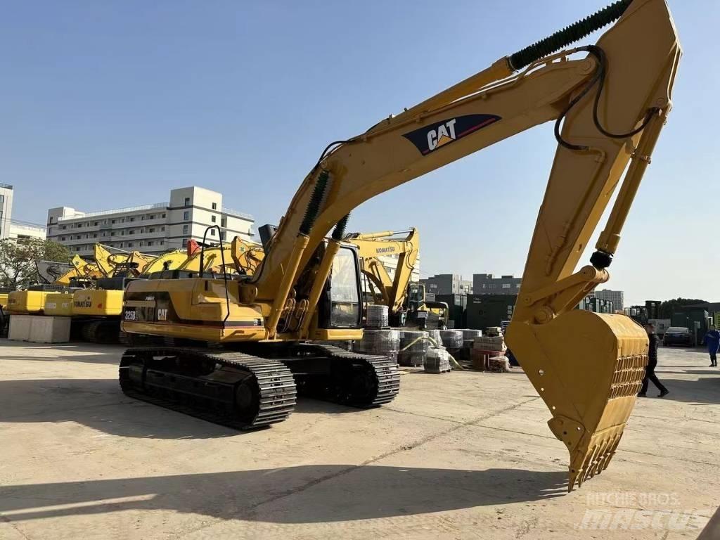 CAT 325 B Bageri gusjeničari