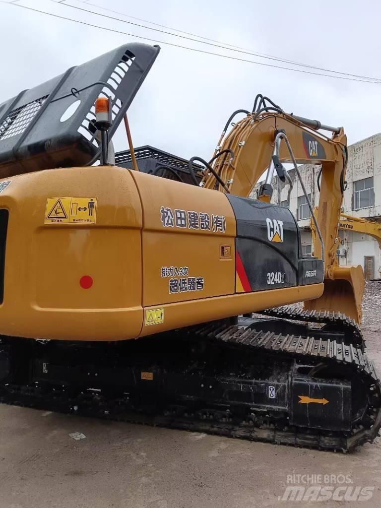 CAT 324D2L Bageri gusjeničari