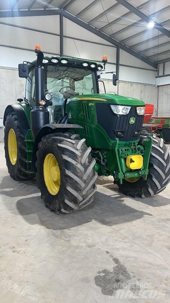 John Deere 6175 R Traktori