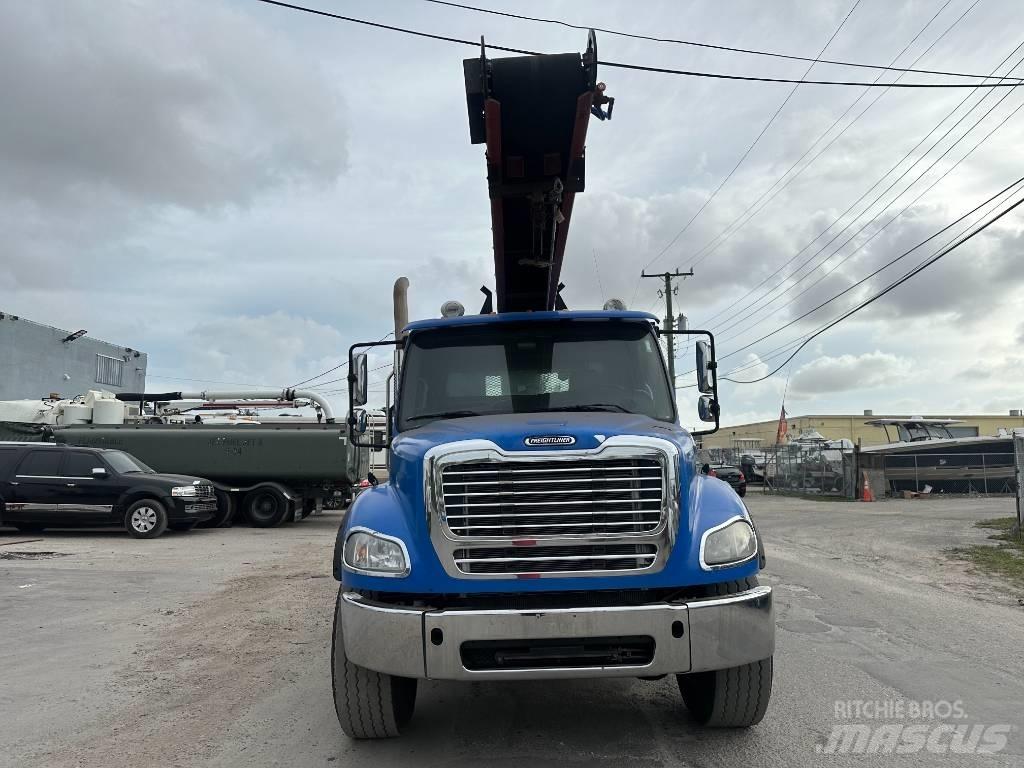 Freightliner M2 Kamioni sa otvorenim sandukom