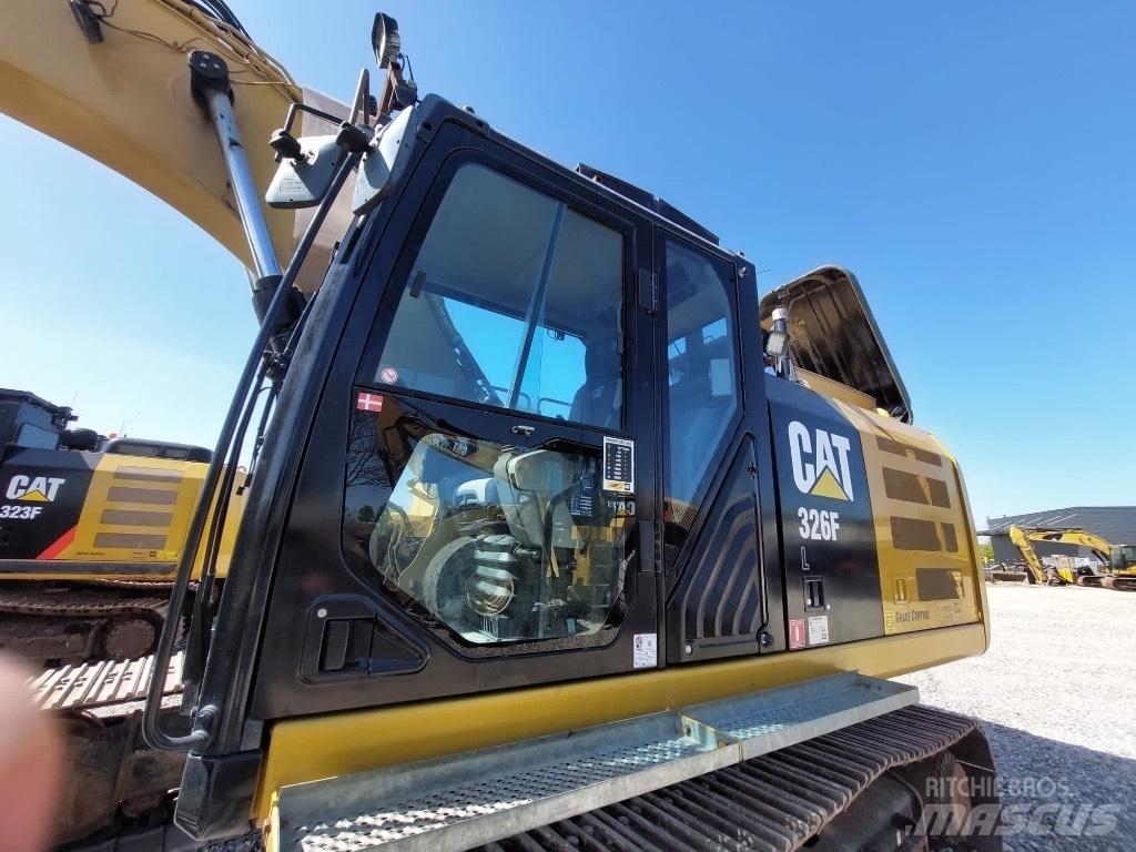 CAT 326 F L Bageri gusjeničari