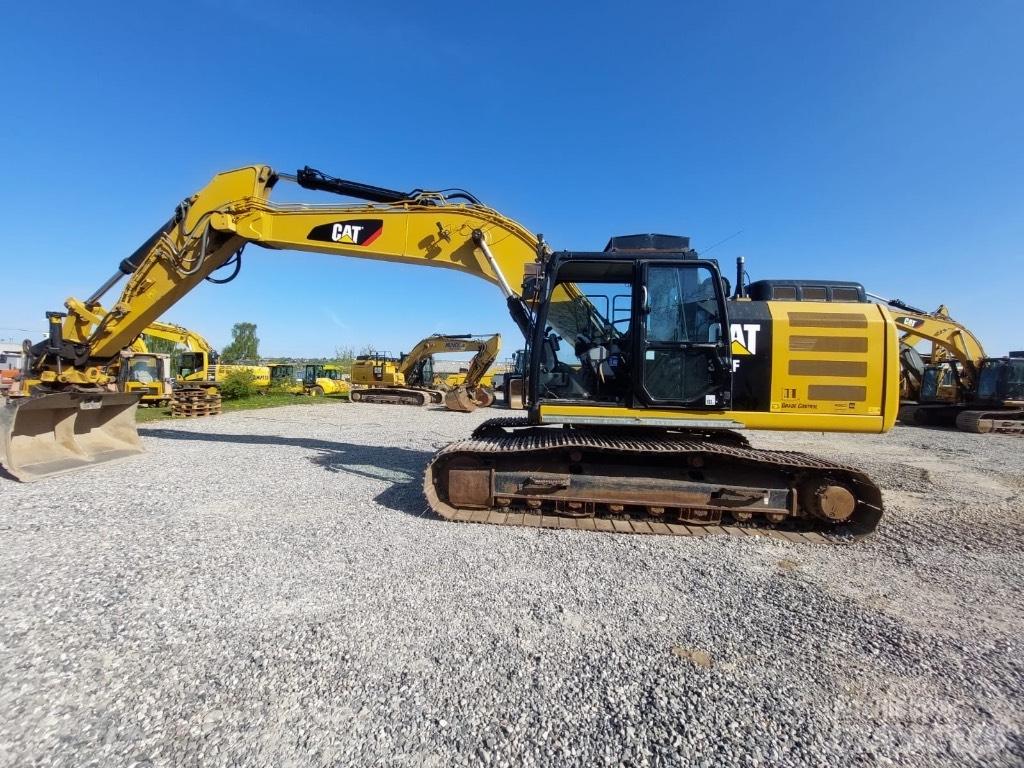 CAT 326 F L Bageri gusjeničari