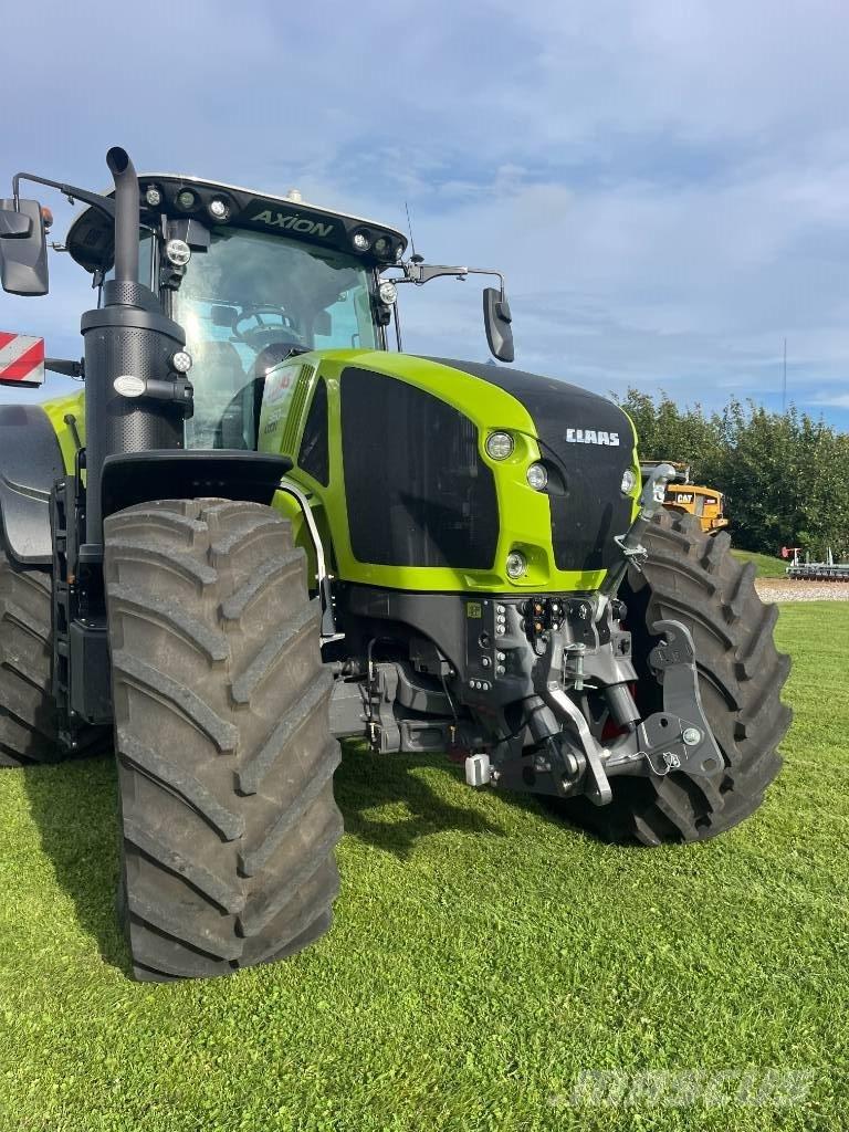 CLAAS AXIO 960 Traktori
