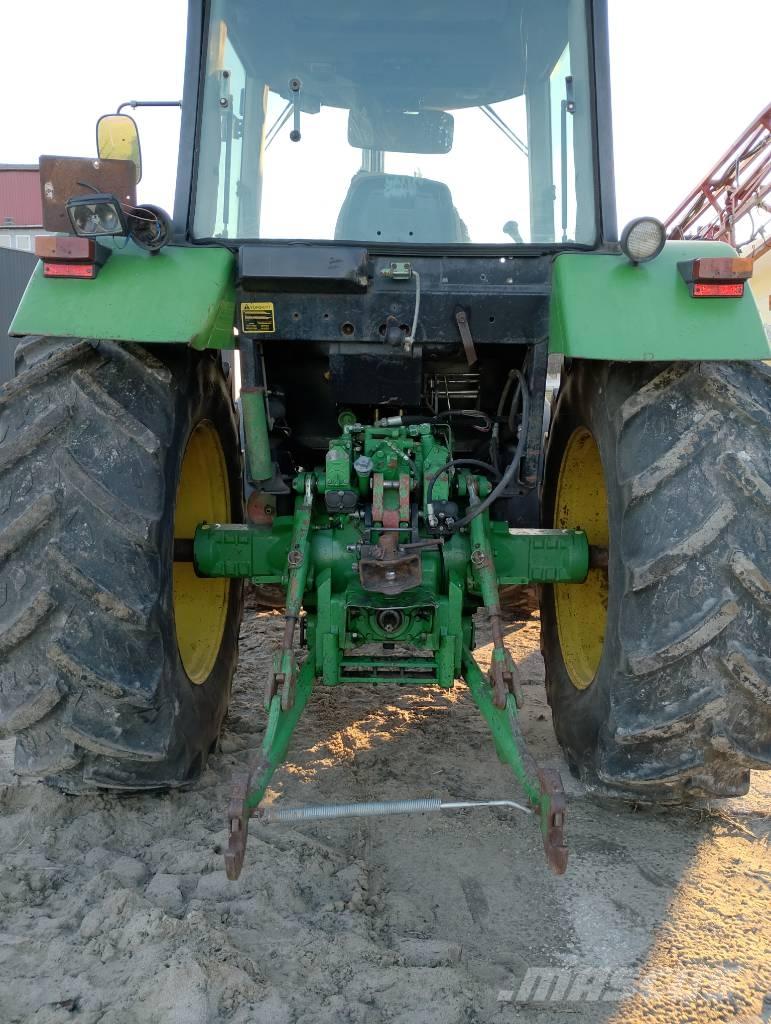 John Deere 4455 Traktori