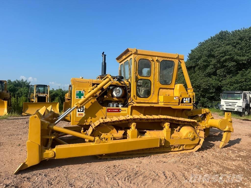 CAT D7G Buldožeri gusjeničari
