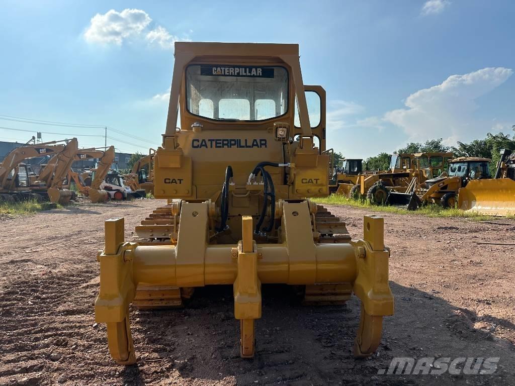CAT D7G Buldožeri gusjeničari