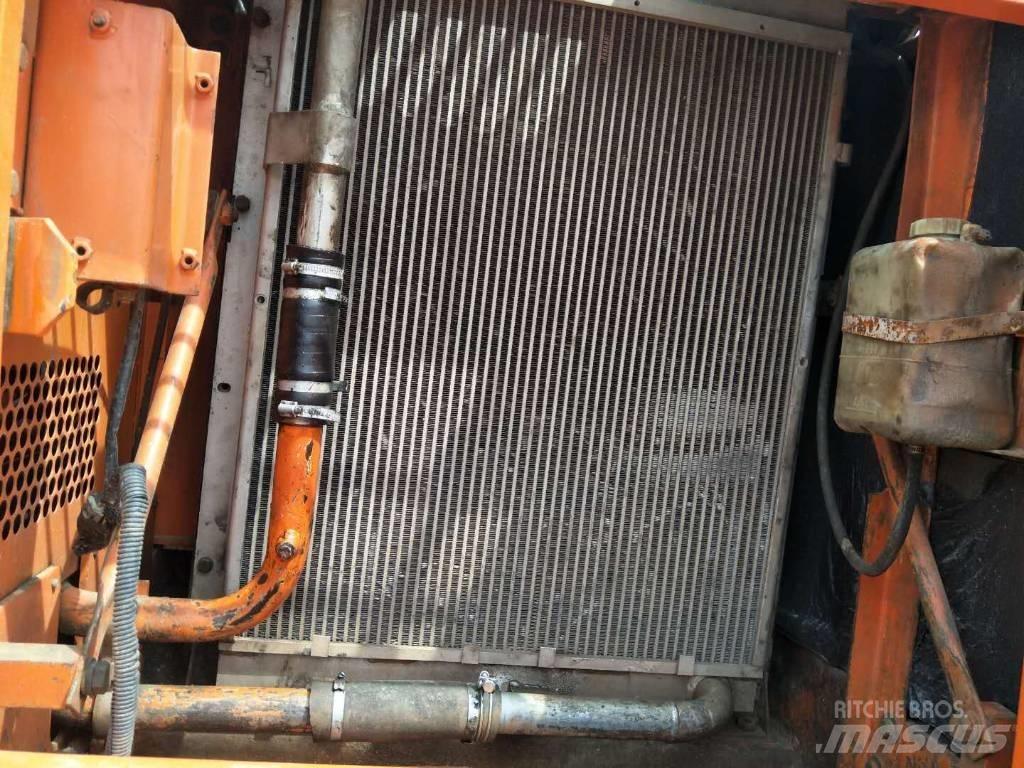 Doosan DX 225 LC Bageri gusjeničari