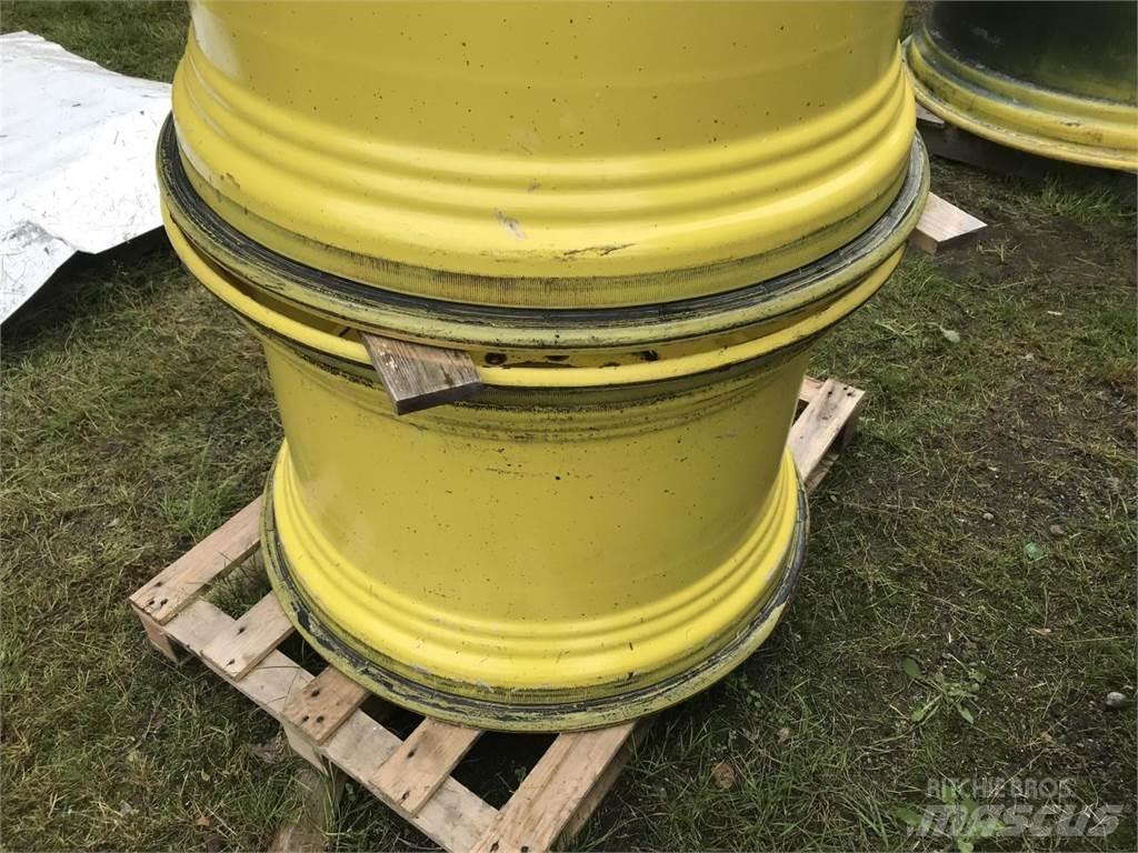 John Deere 23x34 Gume, kotači i naplatci