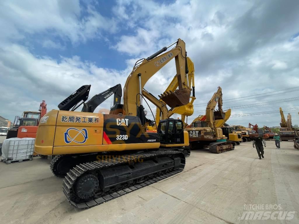 CAT 323D Bageri gusjeničari