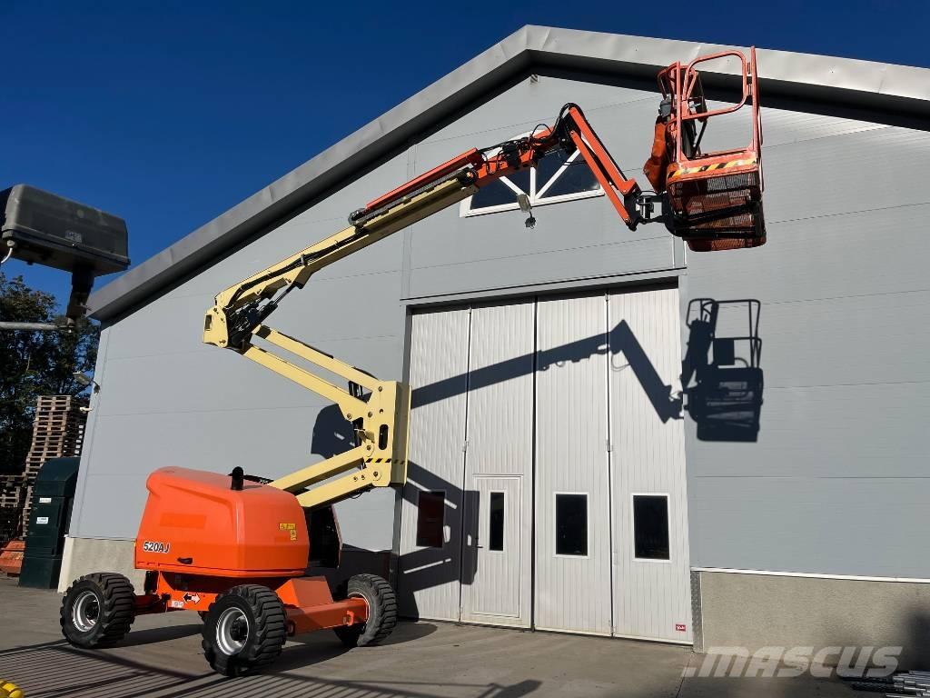 JLG 520 AJ Zglobne podizne platforme