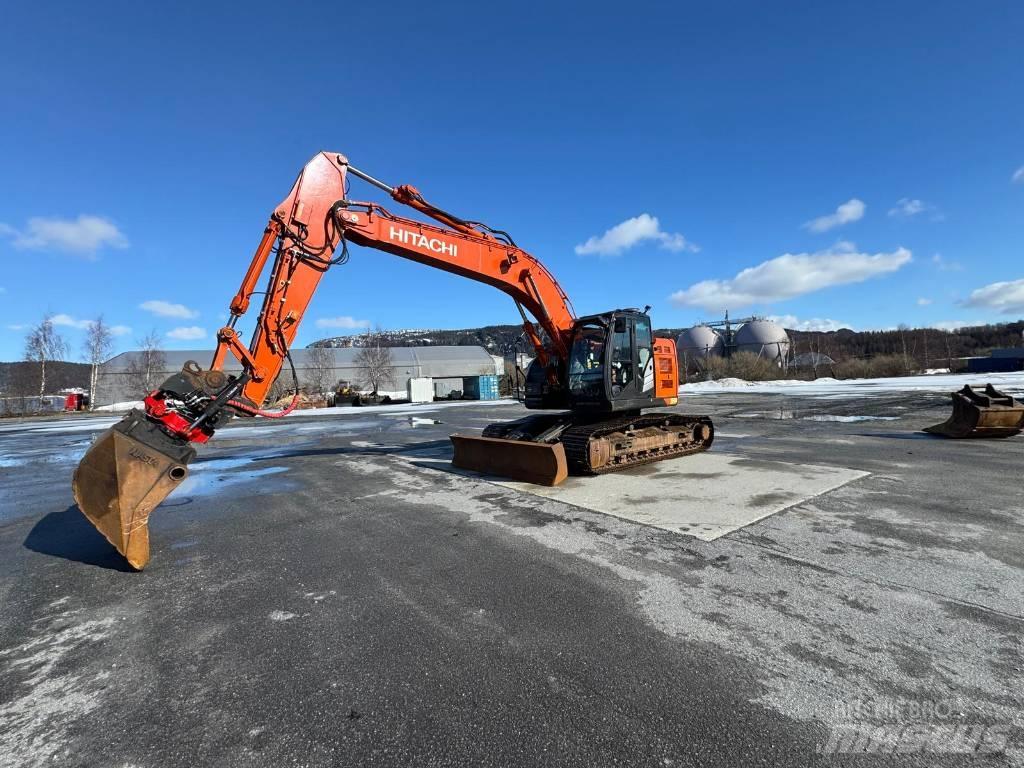 Hitachi ZX 225 US Bageri gusjeničari