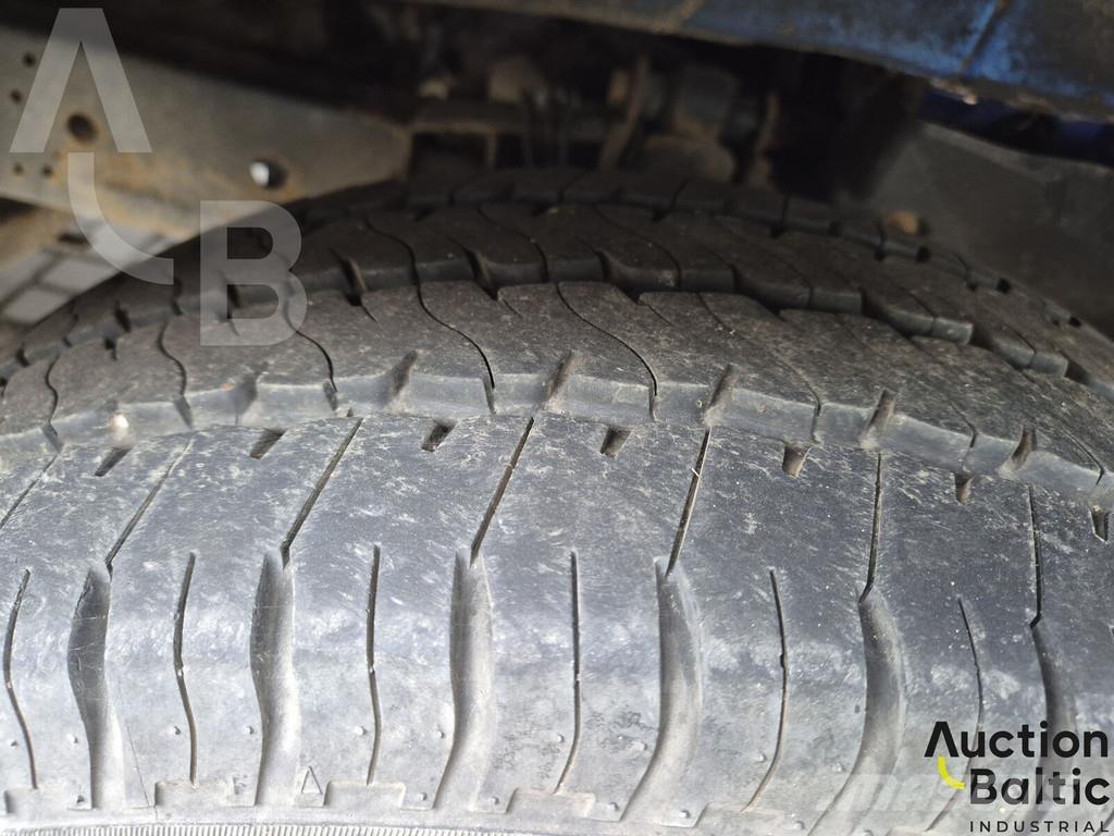 Iveco 35S17 Sanduk kombiji