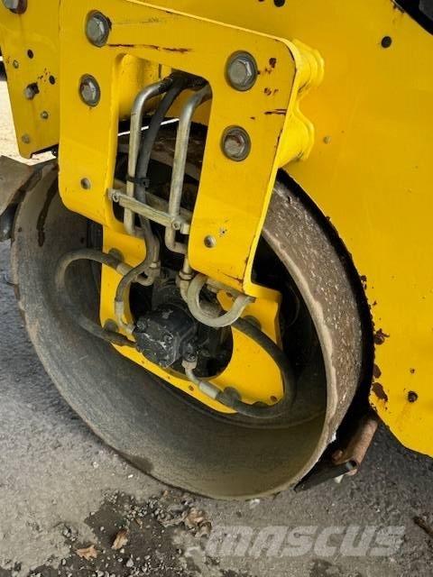 Bomag BW 120 AD-5 Valjci sa dvojnim bubnjem