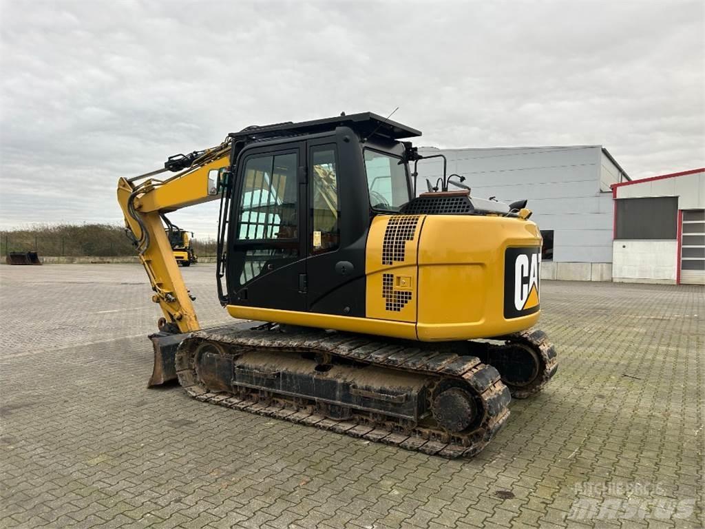 CAT 311 F L RR Bageri na kotačima