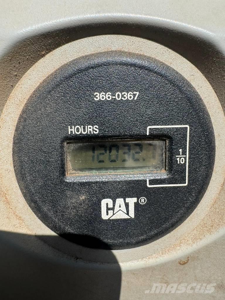CAT 352 F Bageri gusjeničari