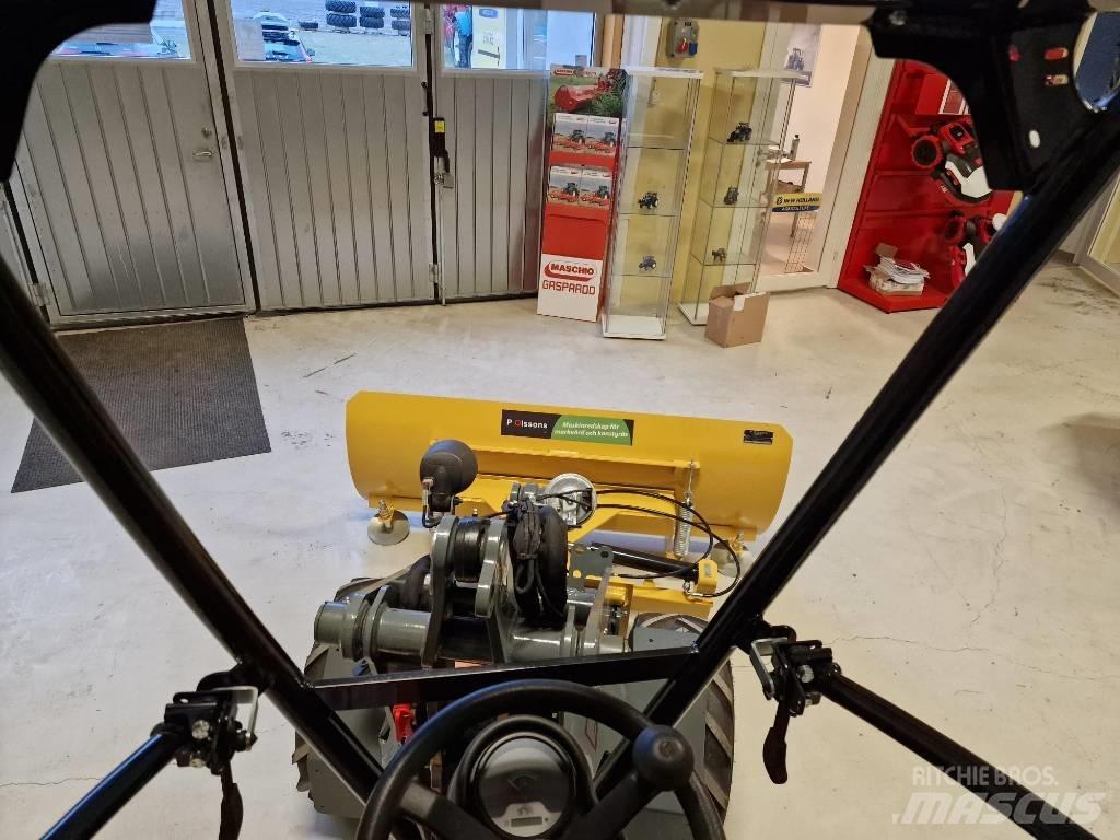 GiANT G1100 Višenamjenski utovarivači