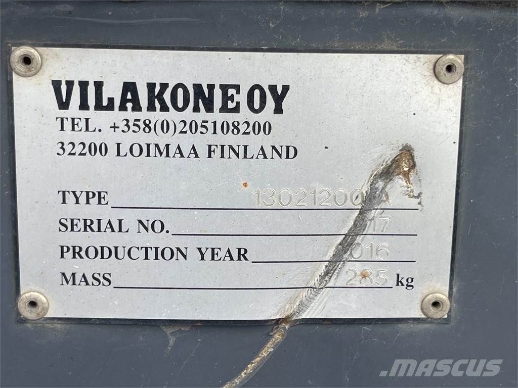  Vilakone Lumikauha Priključci kompaktnog traktora