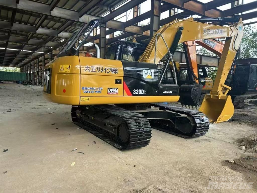 CAT 320 D2 Bageri gusjeničari