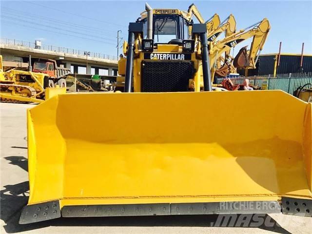 CAT D 6 H Buldožeri gusjeničari