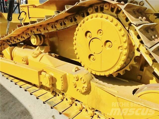 CAT D 6 H Buldožeri gusjeničari