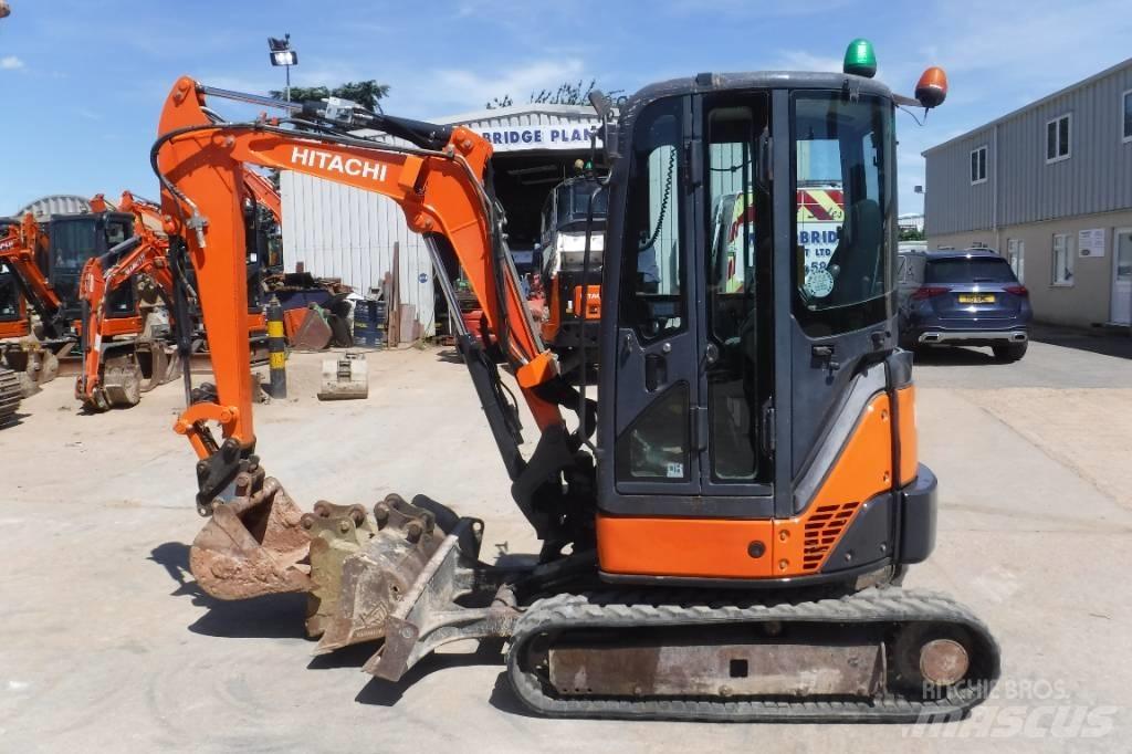 Hitachi ZX 29 U-3 Mini bageri <7t