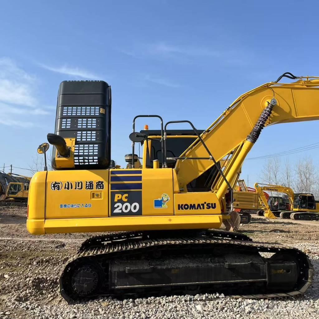 Komatsu PC 200 Bageri gusjeničari