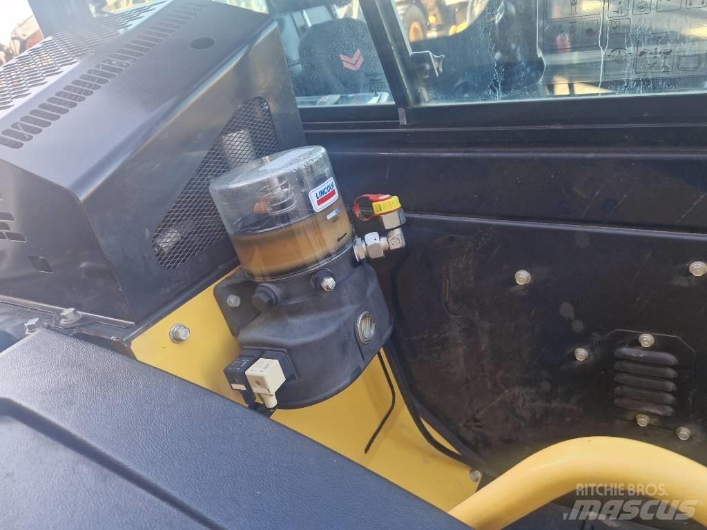 Yanmar VIO80 Bageri gusjeničari