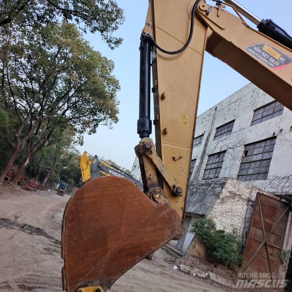 CAT 330GC Bageri gusjeničari