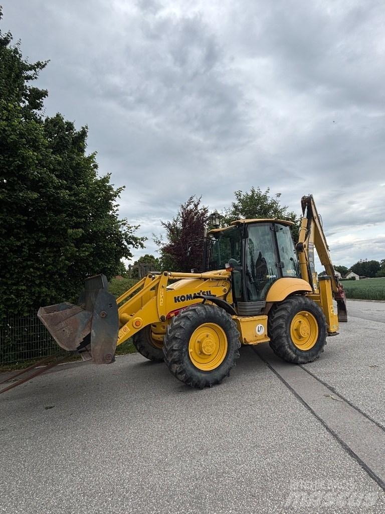 Komatsu WB 97 S Utovarni rovokopači
